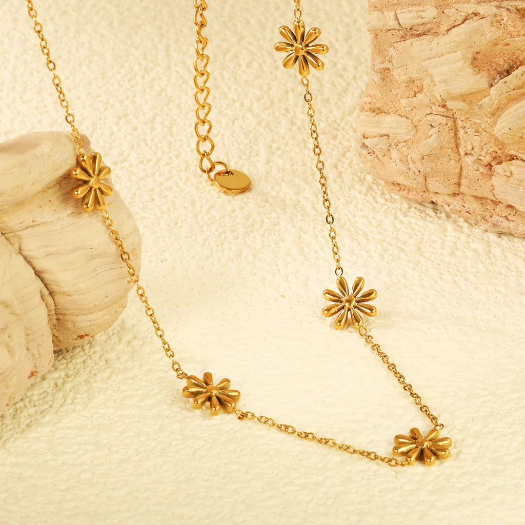 Mini Flower Necklace