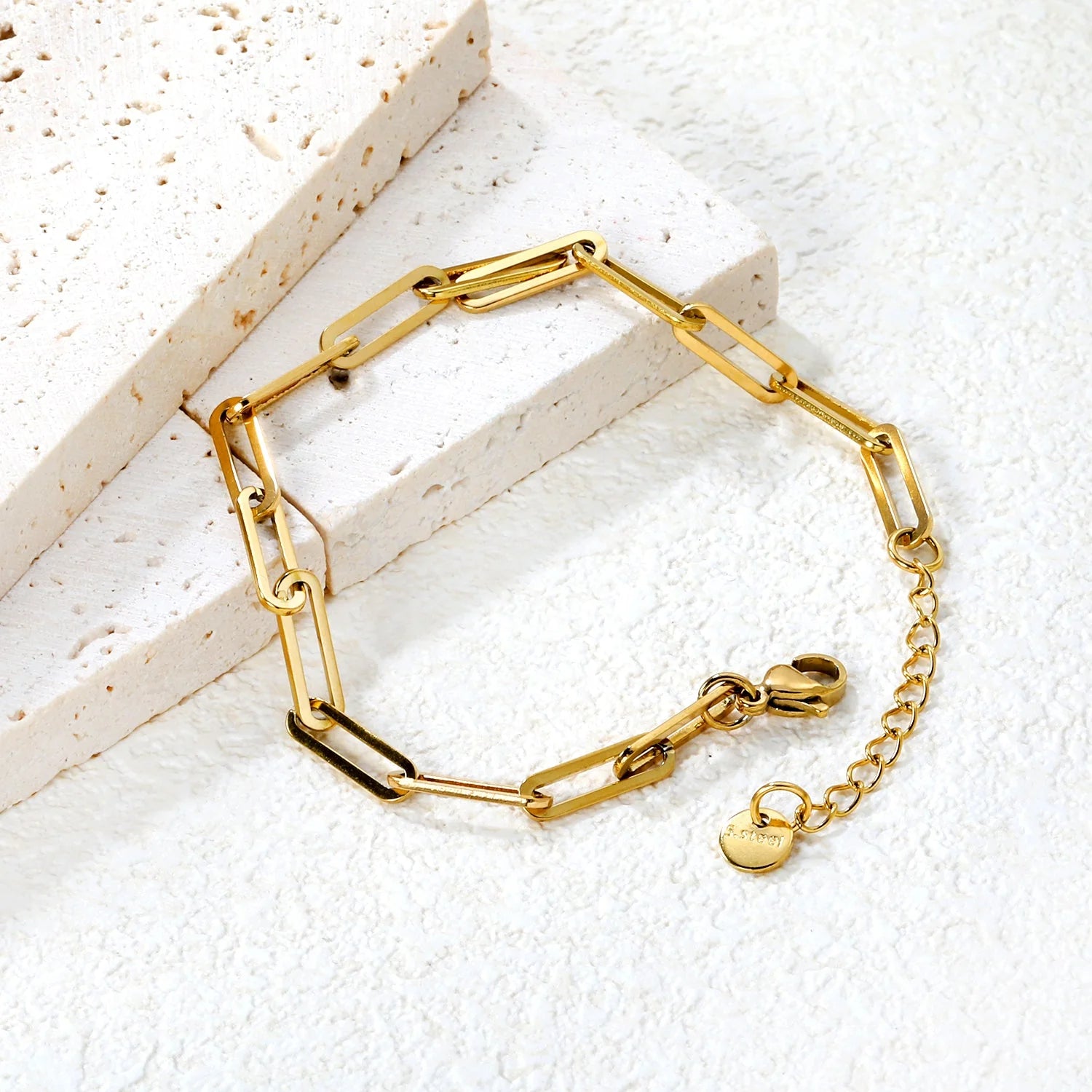 Minimalist Chain bracelet
