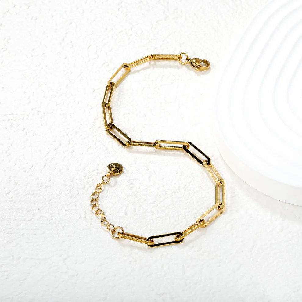 Minimalist Chain bracelet