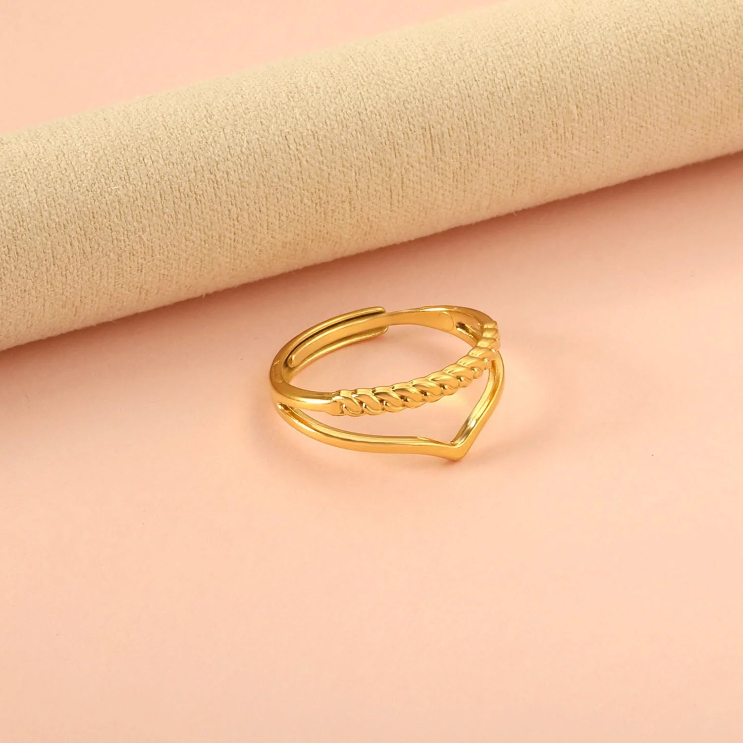 Twin Geometric Ring