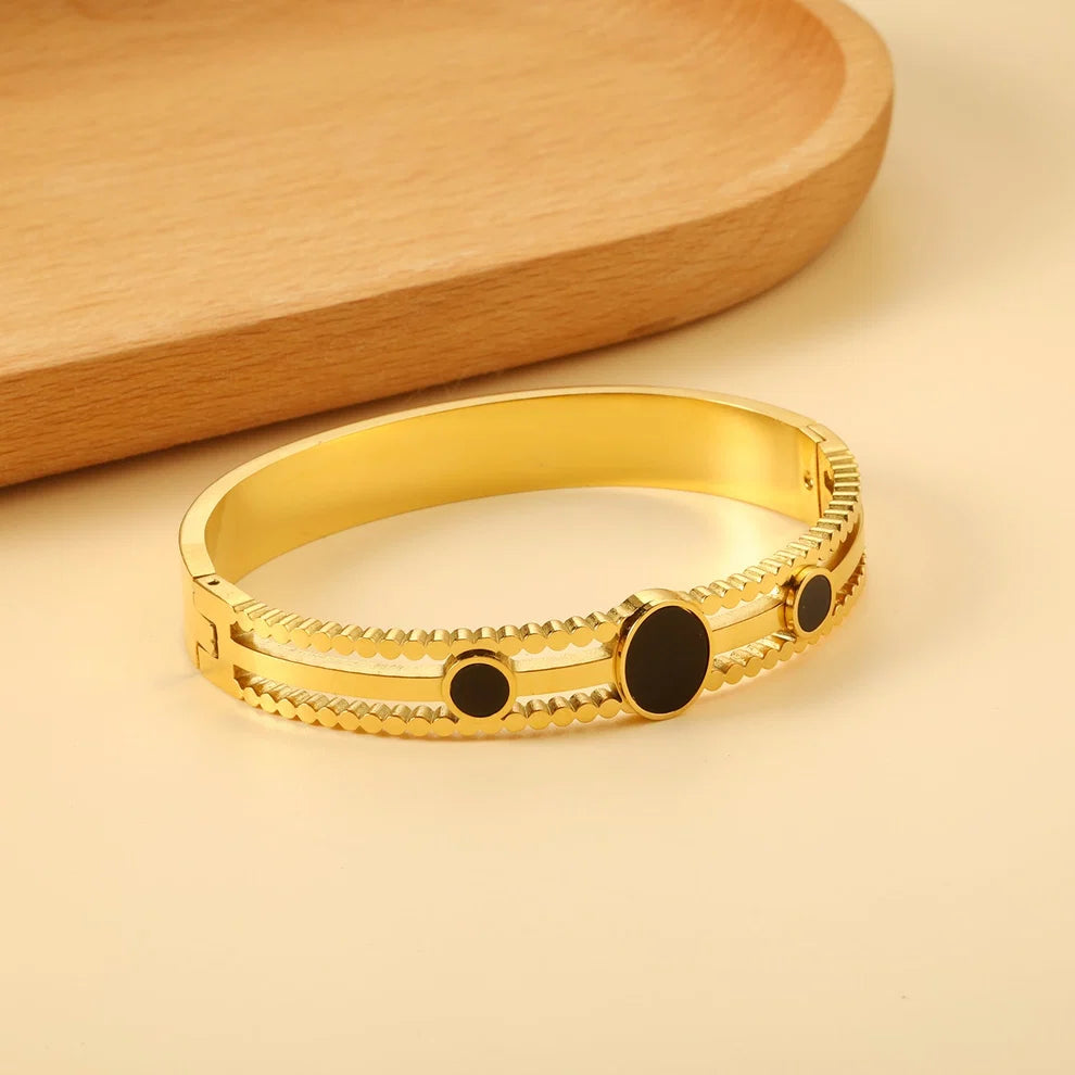 Chunky Black Dripping Bracelet