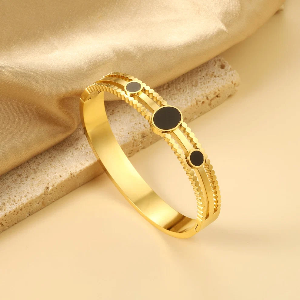 Chunky Black Dripping Bracelet