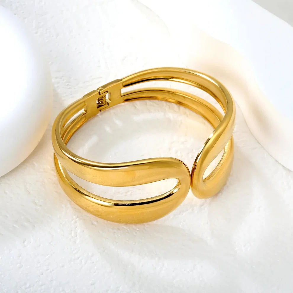 Chunky Curve Bracelet