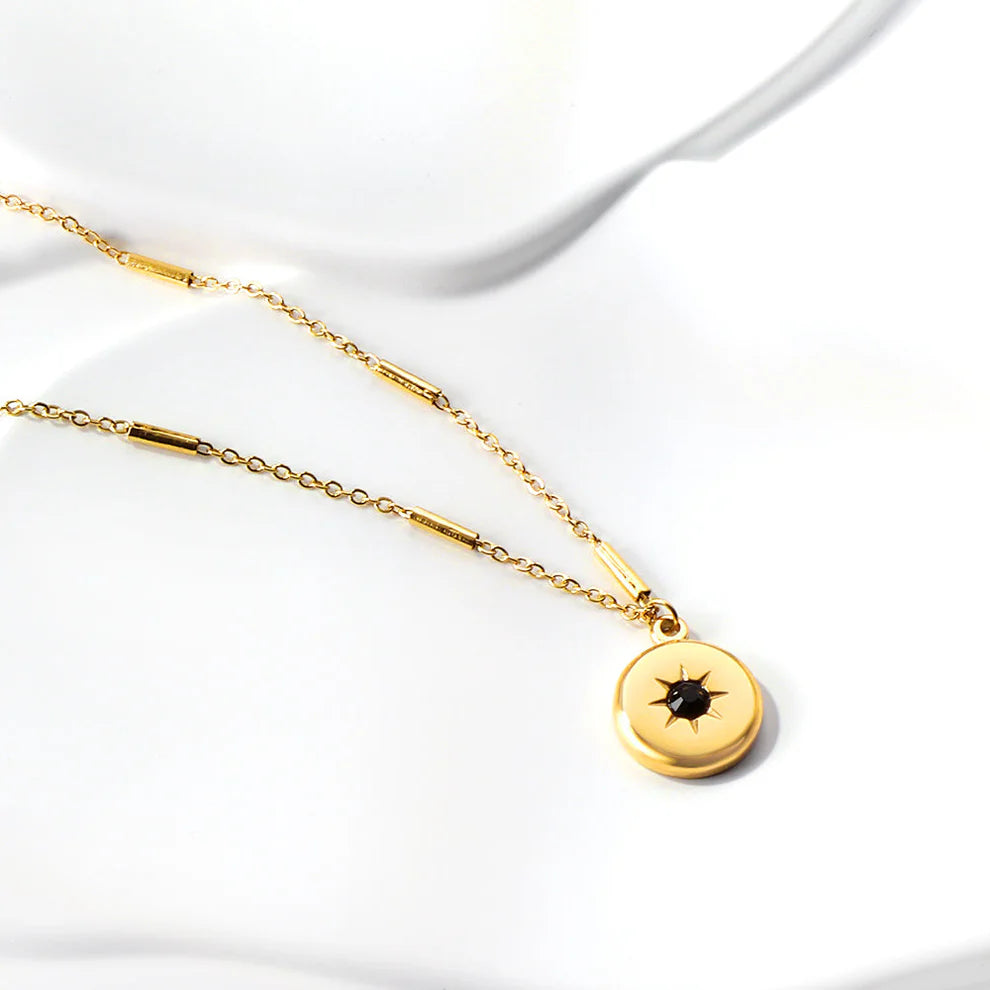 Elegant Chain and Pendant Necklace