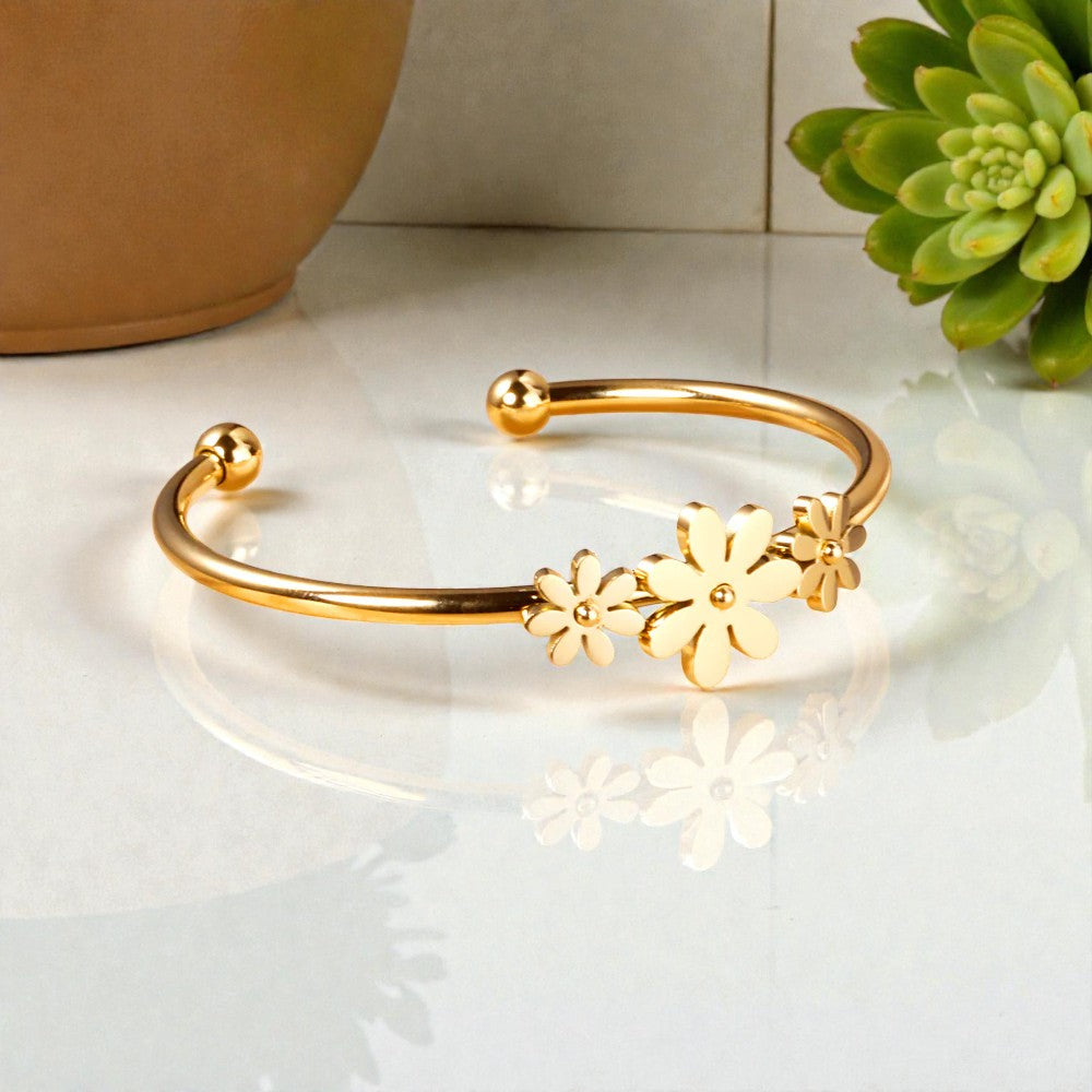 Flora Petite Bracelet