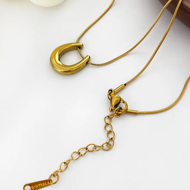 Horse Shoe Pendant Necklace