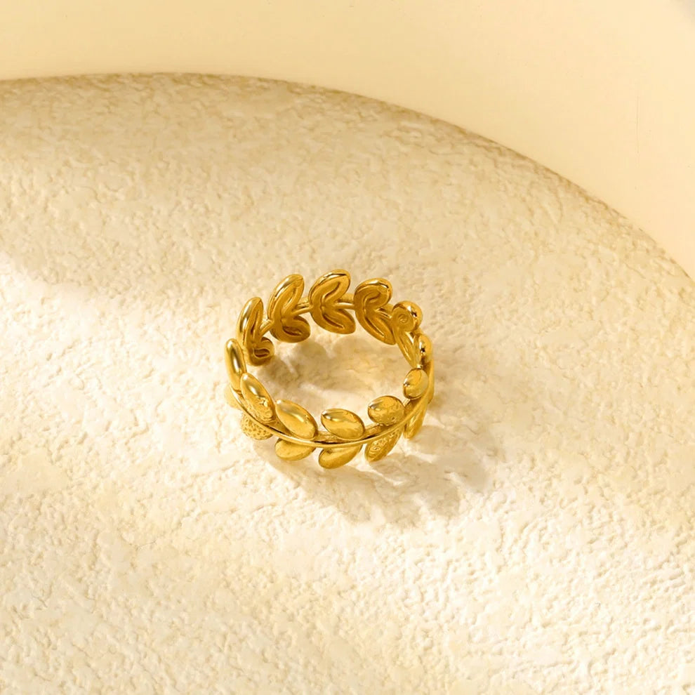 Open End Leaf Ring
