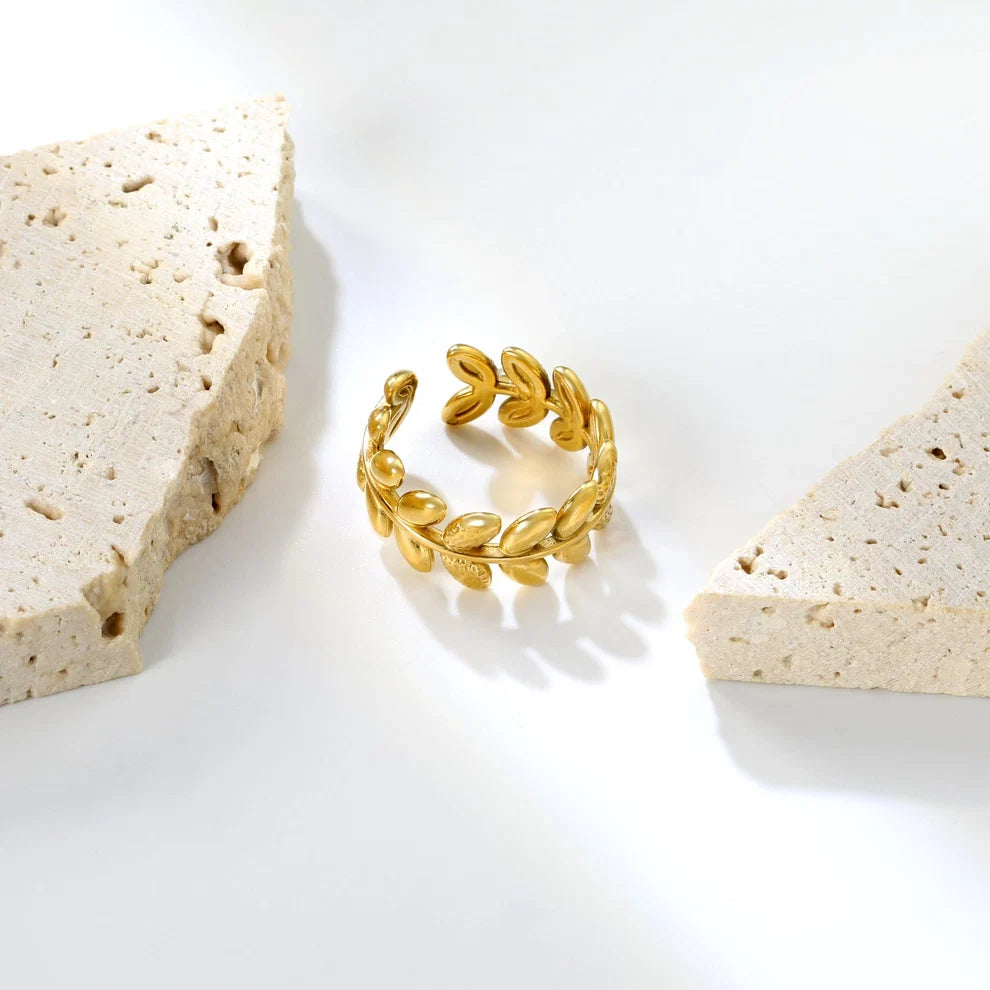 Open End Leaf Ring