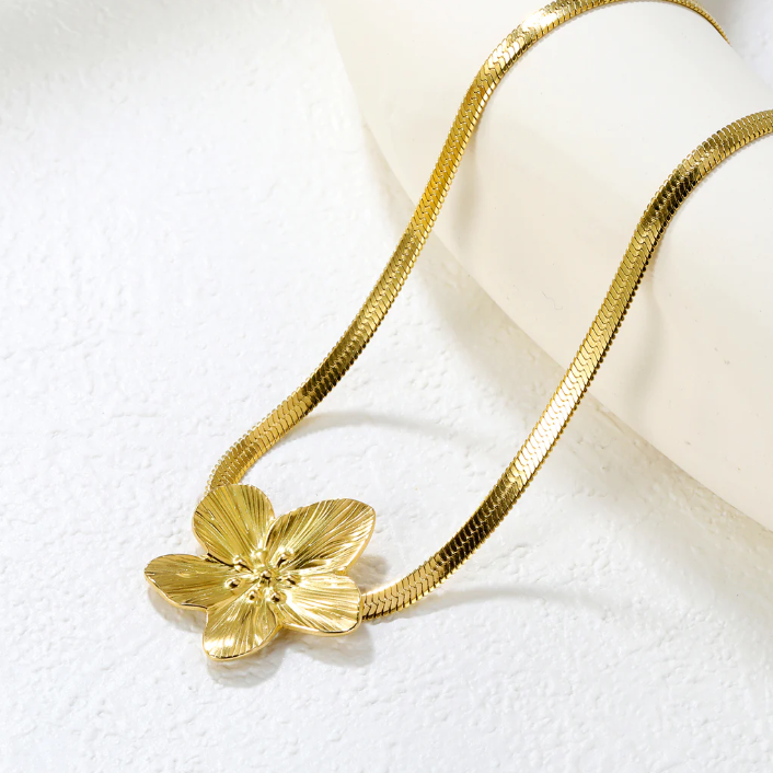 Flora Snake Chain Necklace