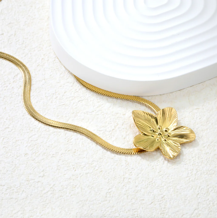 Flora Snake Chain Necklace